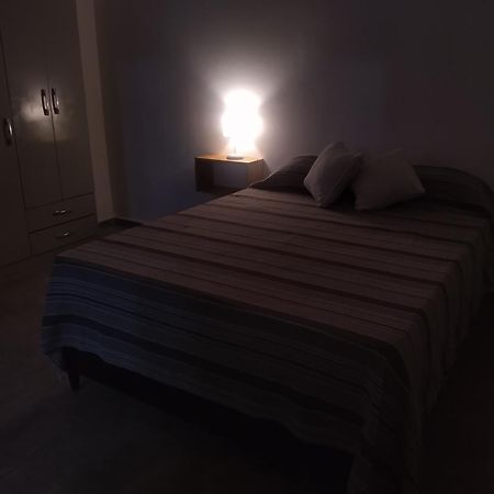 Departamento Amoblado Apartment Villa Maria Bagian luar foto